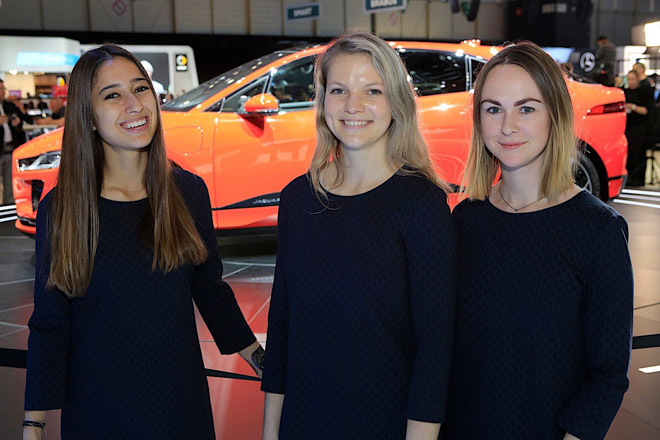 Dàn người đẹp khoe sắc tại Geneva Motor Show - 6