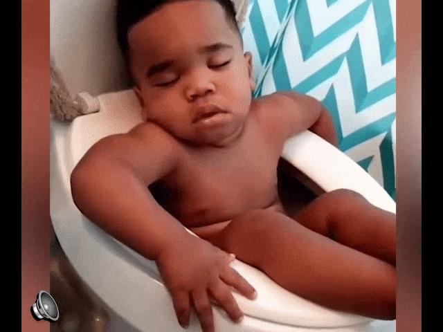 Video Clip Cười - Ngủ ở đâu không quan trọng, quan trọng là thần thái