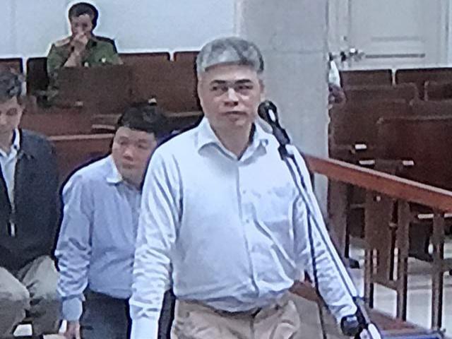 Tin tức trong ngày - Xét xử lần 2 ông Đinh La Thăng: Làm rõ số tiền lớn để "đối ngoại" hay "đối nội"