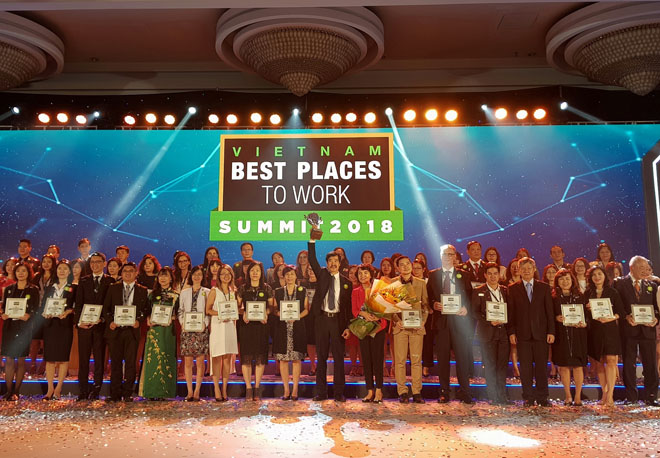 Vinamilk vươn lên dẫn đầu top 100 nơi làm việc tốt nhất Việt Nam năm 2017 - 1