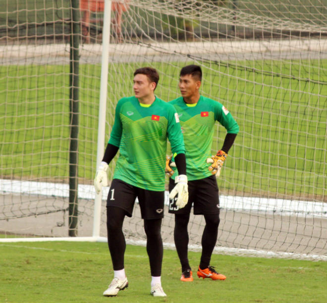 Vắng Tiến Dũng U23, Lâm &#34;Tây&#34; ghi điểm với HLV Park Hang Seo - 6