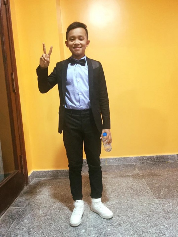 Hồ Văn Cường &#34;trổ mã&#34; thế này sau 2 năm đăng quang Giọng hát Việt nhí - 7