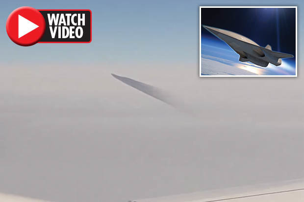 Video: Lộ diện máy bay siêu thanh tối mật của Mỹ trên bầu trời? - 1