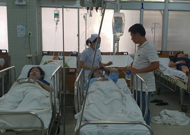 Nóng 24h qua: Phát hiện túi xách chứa cọc tiền nghi của nạn nhân tử vong ở chung cư Carina - 3