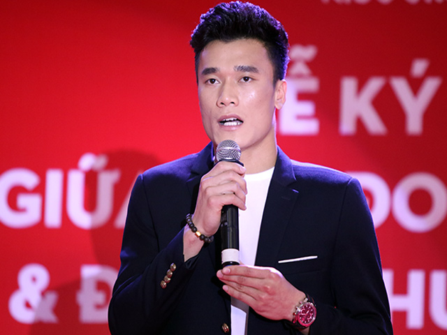 Bóng đá - Thủ môn Tiến Dũng U23 tiết lộ chuyện lấy vợ làm fan nữ ngẩn người