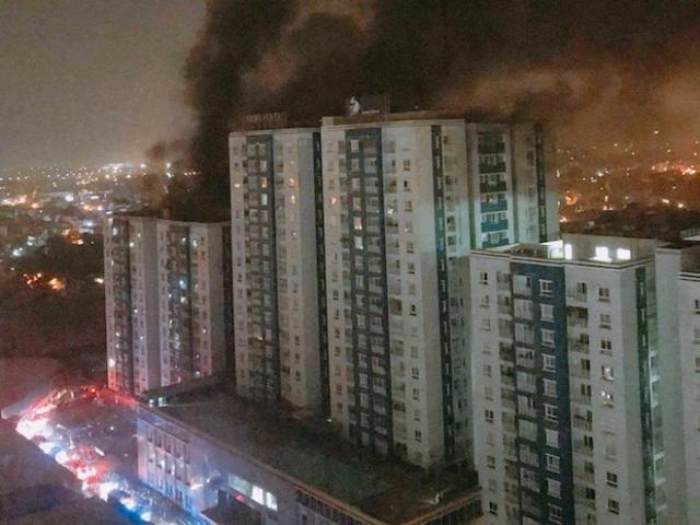Nóng trong tuần: Kinh hãi vụ cháy chung cư khiến 13 người tử vong ở Sài Gòn