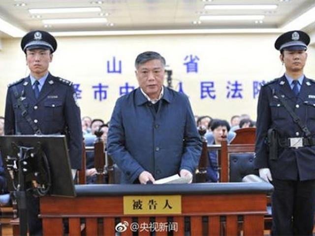 Thế giới - Trung Quốc: Quan tỉnh bè cánh chơi bời trụy lạc