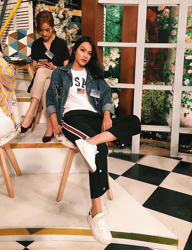 Thời trang tắc kè hoa của con gái "nữ hoàng cảnh nóng" Việt Nam - 6