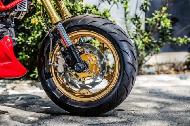 Honda MSX &#34;hóa&#34; chiến binh lấp lánh màu vương quyền - 3