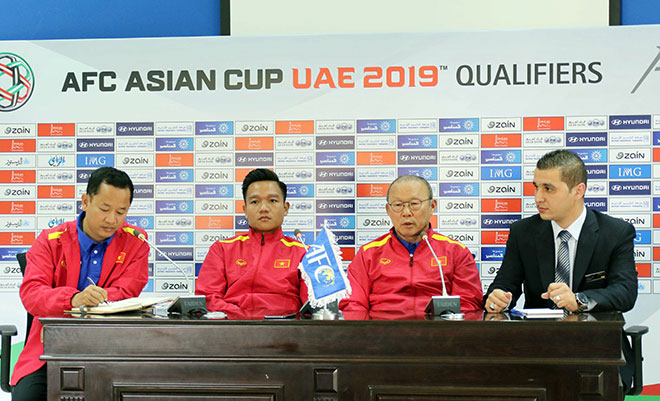 HLV Park Hang Seo: Vượt áp lực U23, ĐT Việt Nam sẵn sàng thắng Jordan - 1