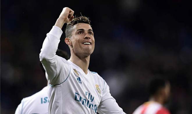 MU mua lại Ronaldo 23 bàn/14 trận: Mơ mộng nhờ liên minh “máy bơm tiền” - 1