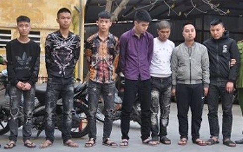 Điều tra ổ nhóm bắt người nhét vào cốp xe để đòi 5 triệu đồng - 1
