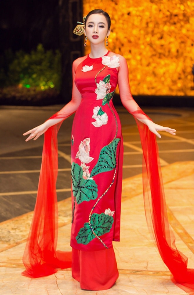 Angela Phương Trinh và Mỹ Linh tha thướt áo dài cầu kỳ - 1