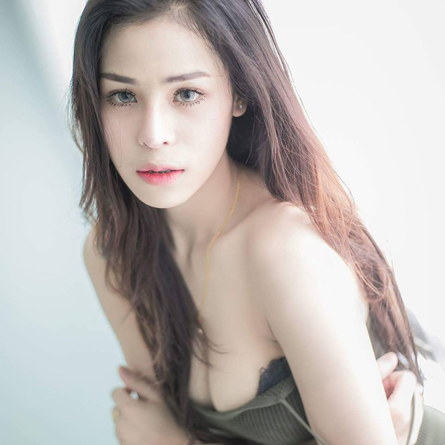 Trước đó, Ssuchada Chanputsorn đã thực hiện nhiều bộ ảnh nghệ thuật khác nhau.&nbsp;