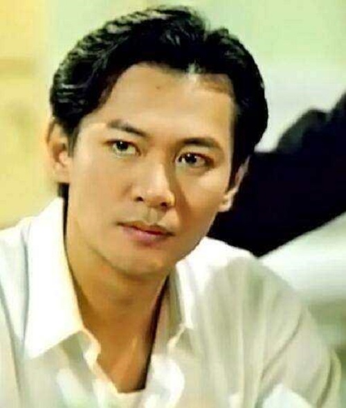 Số phận sao Hoa ngữ khi rời showbiz: Người xuất gia, kẻ đi bán bảo hiểm - 2