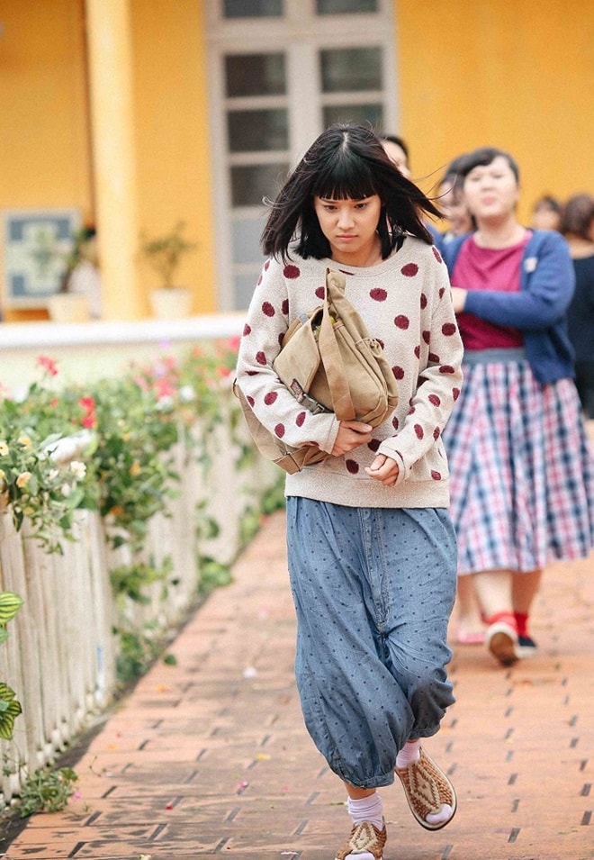 Hoài niệm thời trang của cha mẹ ta qua "Tháng năm rực rỡ" - 8