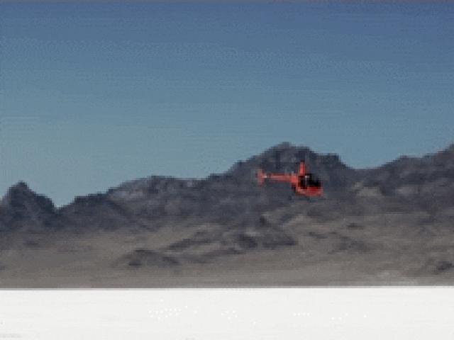 Thế giới xe - SỐC: Xe độ khởi hứng từ chuyên cơ, đọ sức trực thăng