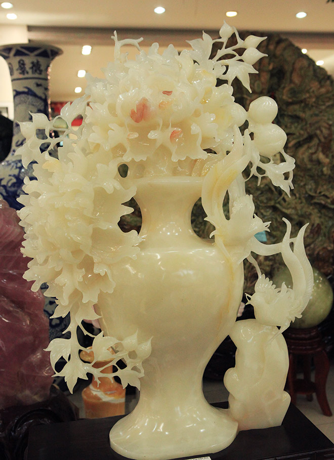 Ngắm bức tranh "Sơn thủy hữu tình" bằng ngọc cẩm thạch nguyên khối - 9