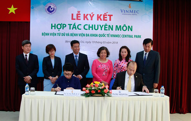 Bệnh viện Từ Dũ và bệnh viện Vinmec Central Park chính thức kí kết hợp tác chuyên môn - 1