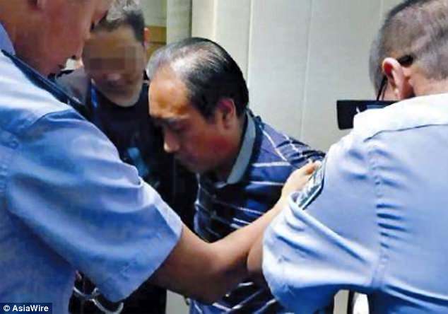 TQ: Kẻ hiếp, giết 11 phụ nữ mặc váy đỏ bị tuyên án - 2