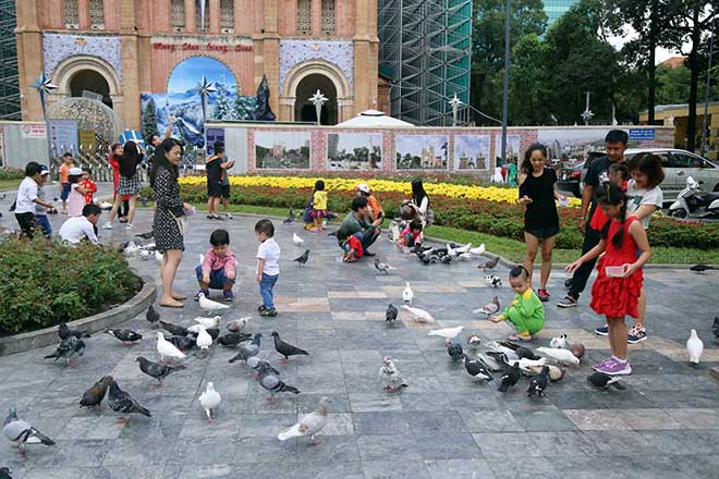 Vẻ vắng lặng, đẹp lạ lùng trong sáng đầu năm ở nơi sầm uất nhất cả nước - 25