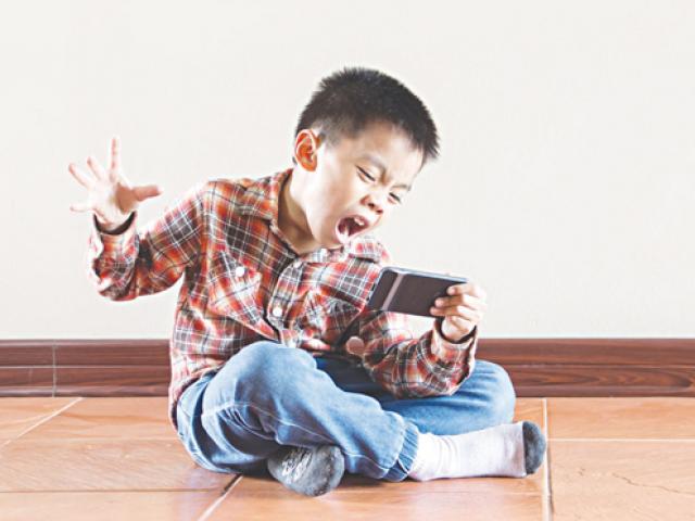 Giáo dục - du học - Đừng để áp lực học hành đè nặng vai trẻ