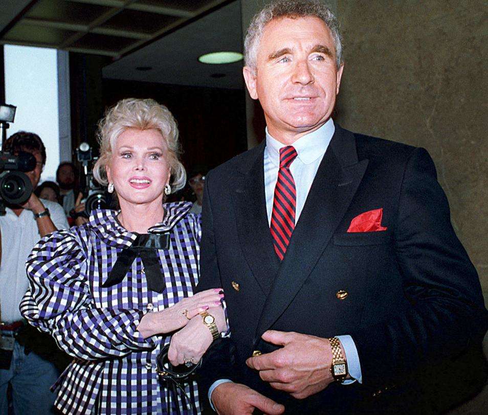 Con gái "trùm" khách sạn Hilton: Sinh ra trong nhà đại phú, chết vô thừa nhận - 4