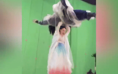 Bay lượn, tung cước đủ kiểu, phim chưởng đã "lừa" khán giả ra sao? - 7