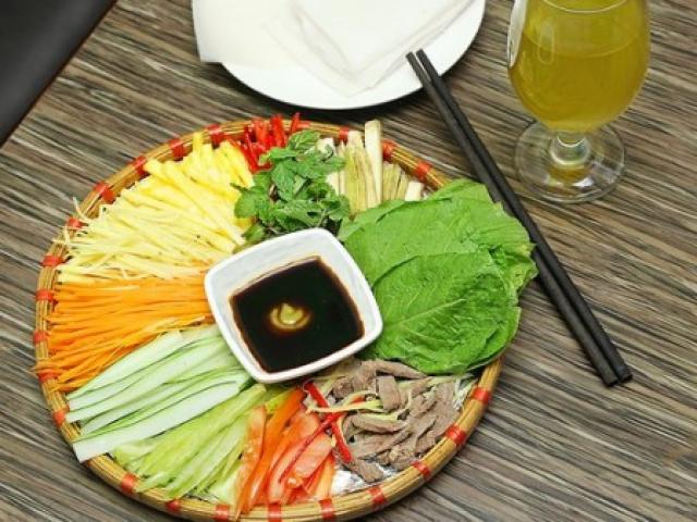Ẩm thực - Cách làm bò cuốn lá cải chống ngán lại cực nhàn