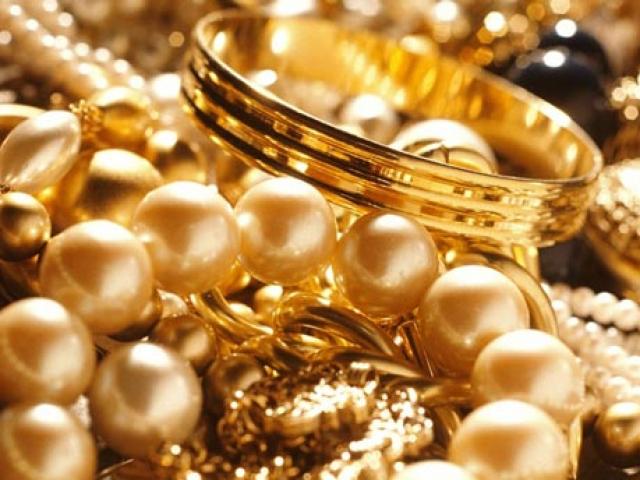 Tài chính - Bất động sản - Giá vàng hôm nay 3/1: Vàng tăng mạnh, lên cao nhất từ tháng 6 năm ngoái