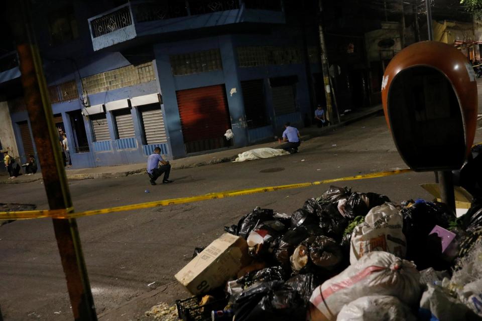 Cảnh "người chết đầy đường" ở nơi băng đảng tàn bạo nhất thế giới lộng hành - 7