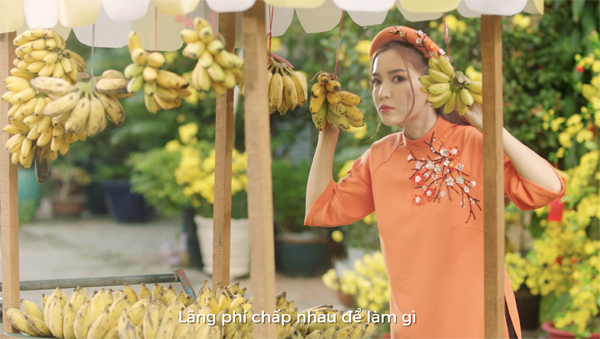 Mới ra mắt 5 ngày, “Chuyện cũ bỏ qua" của Bích Phương đã vượt xa kỉ lục “Bao giờ lấy chồng" - 1