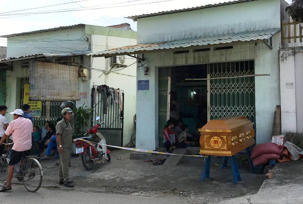 Chồng tử vong sau khi ngủ, vợ khóc gào trong ngây dại - 1
