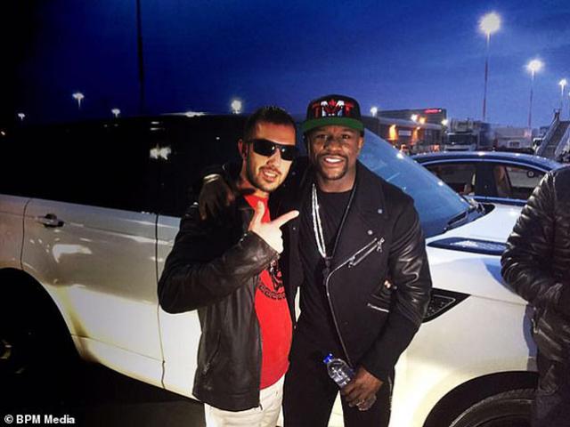 Thể thao - Nhức nhối "Độc cô cầu bại" Mayweather: "Dung túng" tội phạm khét tiếng