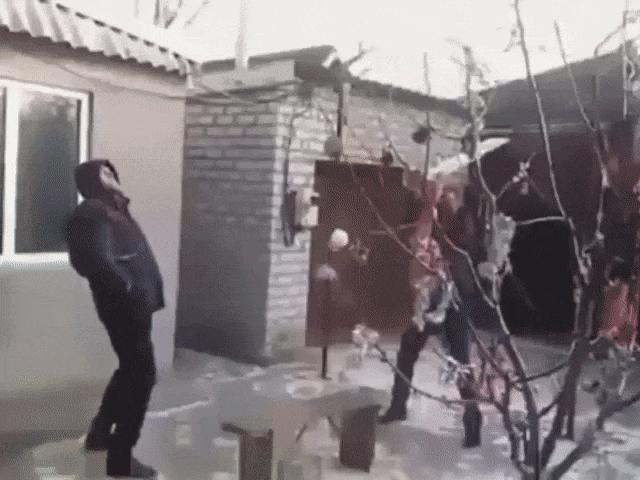 Video Clip Cười - Khi Tết đang đến gần mà bạn lại thèm tiếng pháo