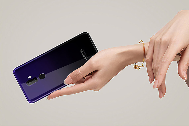 Smartphone nói không với "tai thỏ" có giá chỉ 2,32 triệu đồng - 2