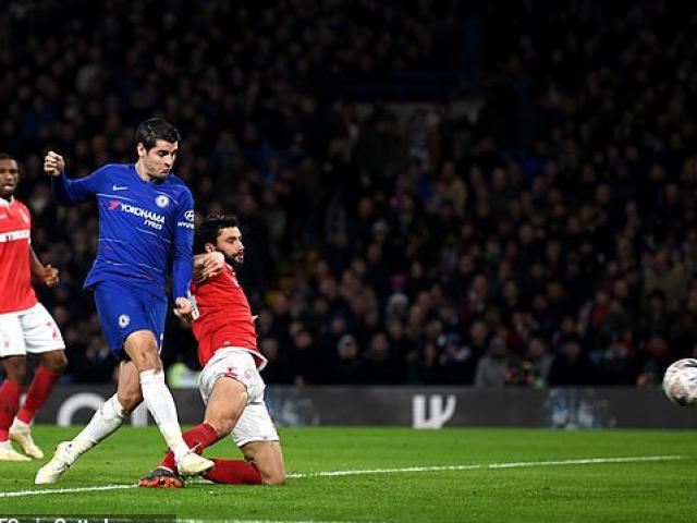 Chelsea - Nottingham Forest: Morata từ ”chân gỗ” hóa người hùng