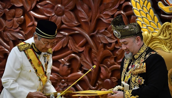 Đằng sau chuyện quốc vương Malaysia đột ngột thoái vị - 1