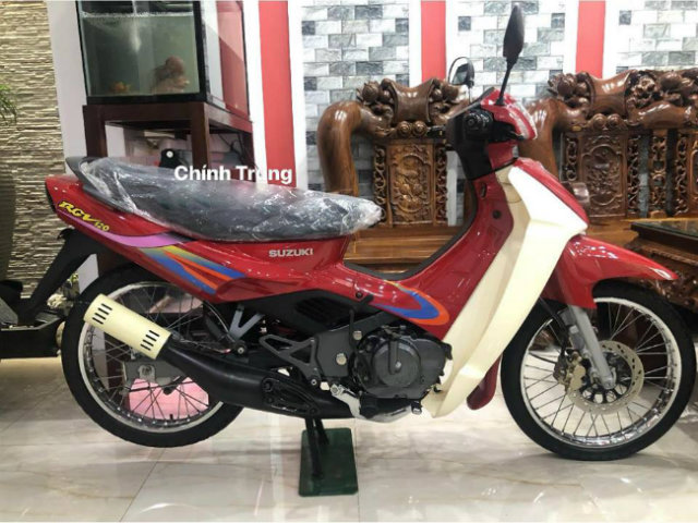 Xe độ - SỐC: Suzuki RGV120 đời 2002 “thét” giá 1 tỷ đồng tại Việt Nam