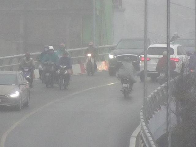 Tin tức trong ngày - Sương mù dày đặc còn tiếp diễn ở Hà Nội trong vài ngày tới