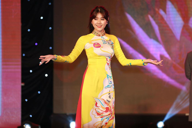 “Hot girl đám cưới” vừa vào ĐH đã giật giải Á khôi - 4