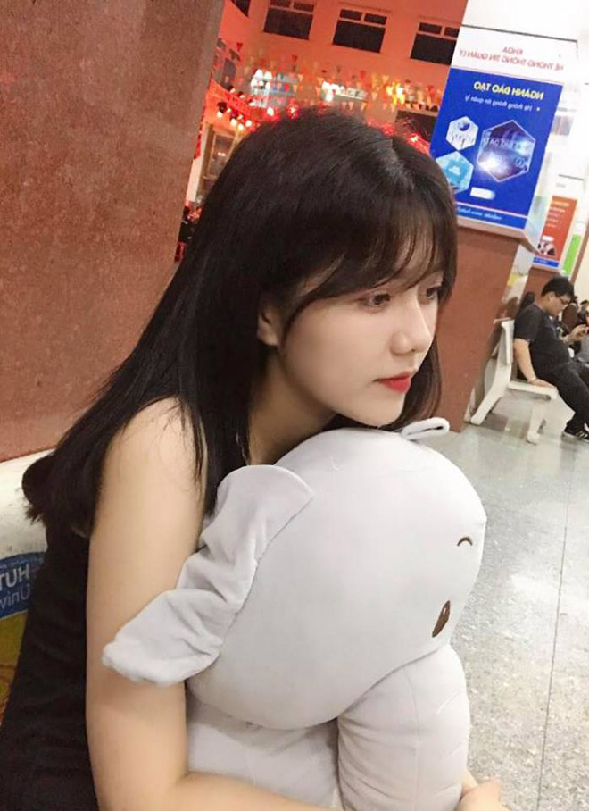 “Hot girl đám cưới” vừa vào ĐH đã giật giải Á khôi - 9