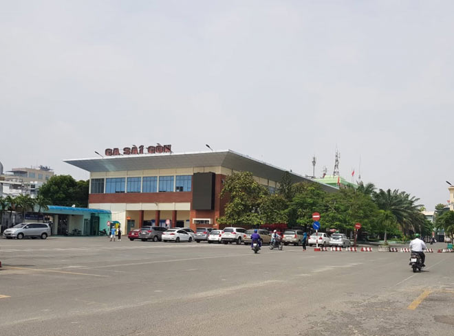 Nóng 24h qua: Bí ẩn tung tích của tài xế trong vụ lật xe khách ở Sa Pa - 3