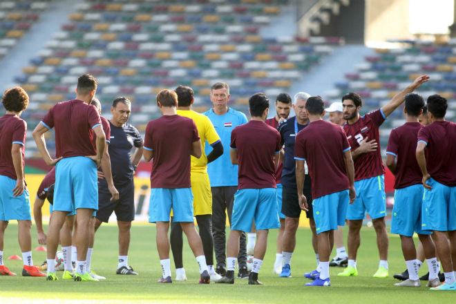 SAO Iraq lãng tử như Pirlo lăn xả tập đấu ĐT Việt Nam - 4