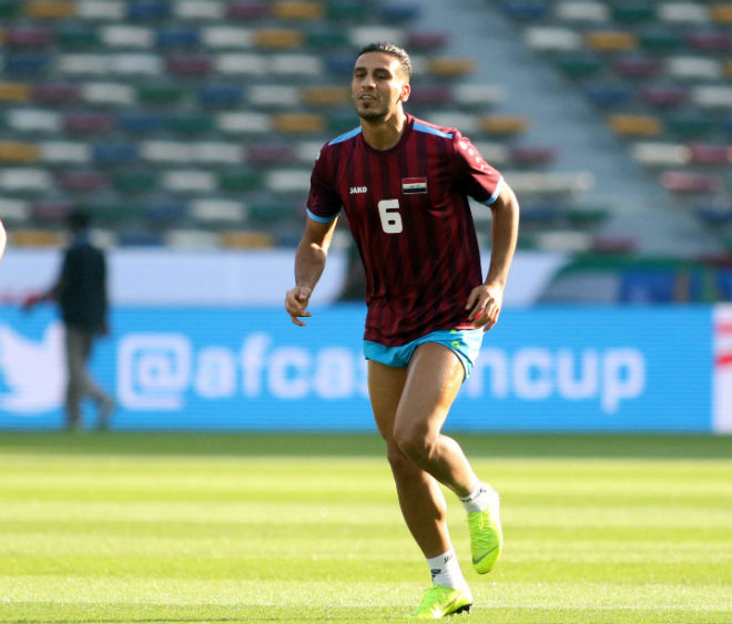 SAO Iraq lãng tử như Pirlo lăn xả tập đấu ĐT Việt Nam - 5