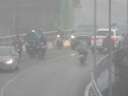 Tin tức trong ngày - Sương mù dày đặc còn tiếp diễn ở Hà Nội trong vài ngày tới