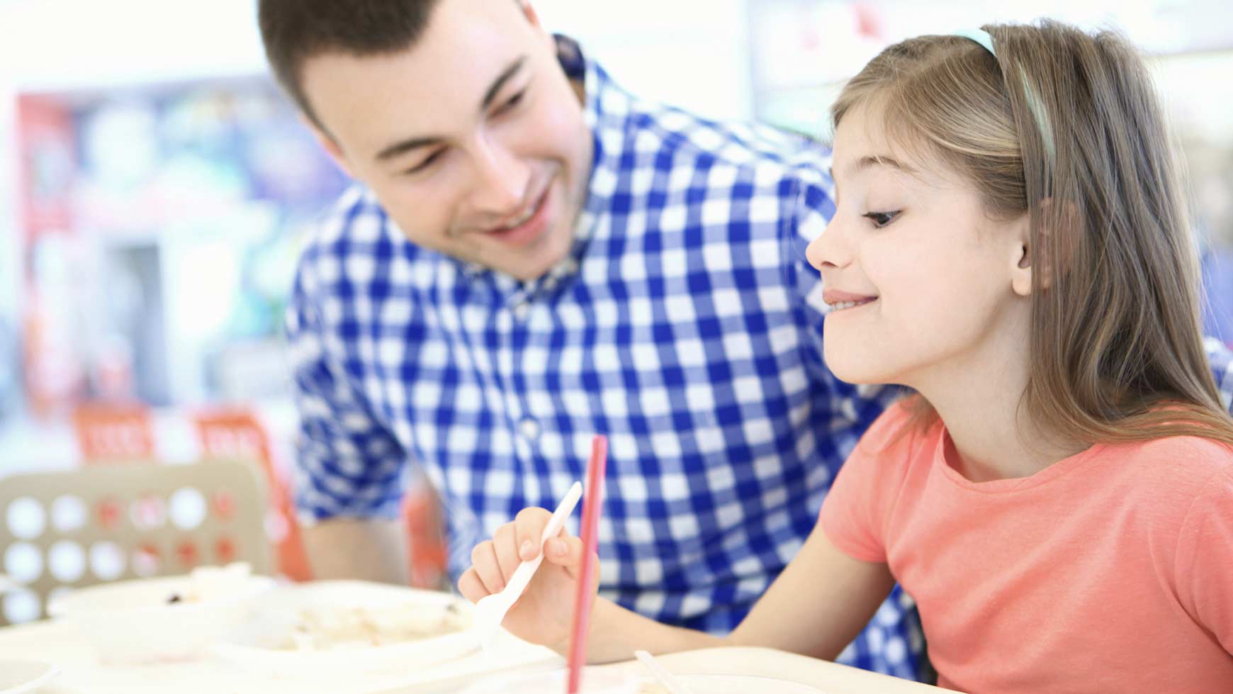 Làm thế nào để con thích tâm sự, chia sẻ với cha mẹ? - 1