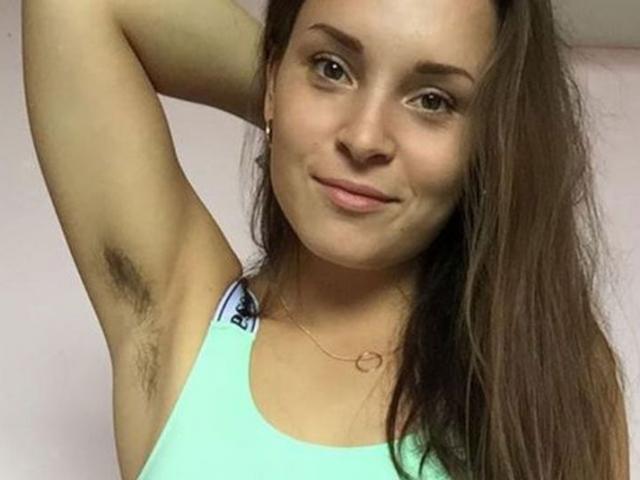 Phi thường - kỳ quặc - Phong trào nuôi lông cơ thể của phụ nữ trẻ Anh