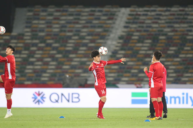 Trực tiếp từ sân Zayed (UAE) rực lửa sắc đỏ trận ĐT Việt Nam – Iraq - 4