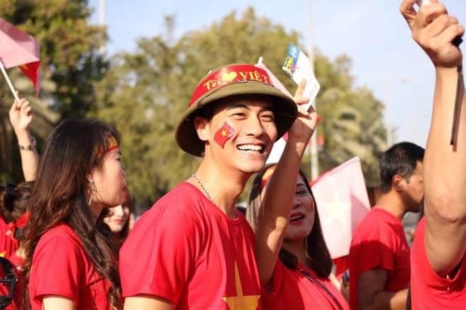 Trực tiếp từ sân Zayed (UAE) rực lửa sắc đỏ trận ĐT Việt Nam – Iraq - 2